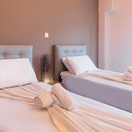 Sueno Luxury Aparthotel Polychrono