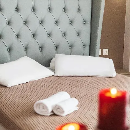 Sueno Luxury Aparthotel Polychrono