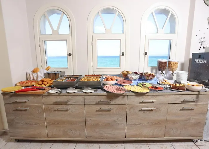 Sueno Luxury 公寓式酒店 波利克罗诺