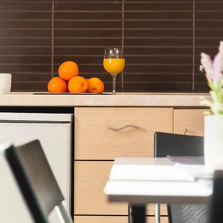 Sueno Luxury Apartmanhotel Políhrono